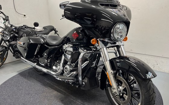 Gebrauchtmotorrad Harley-Davidson Touring Electra Glide Standard FLHT - Bild 11