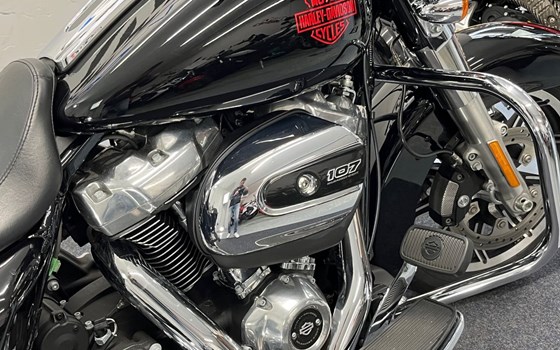 Gebrauchtmotorrad Harley-Davidson Touring Electra Glide Standard FLHT - Bild 12