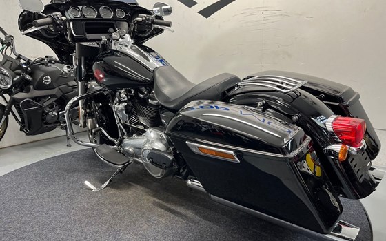 Gebrauchtmotorrad Harley-Davidson Touring Electra Glide Standard FLHT - Bild 3