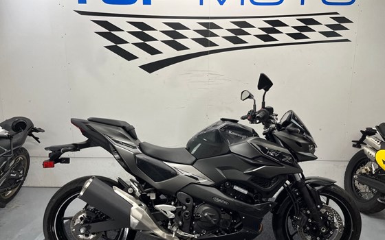 Gebrauchtmotorrad Kawasaki Z7 Hybrid - Bild 10