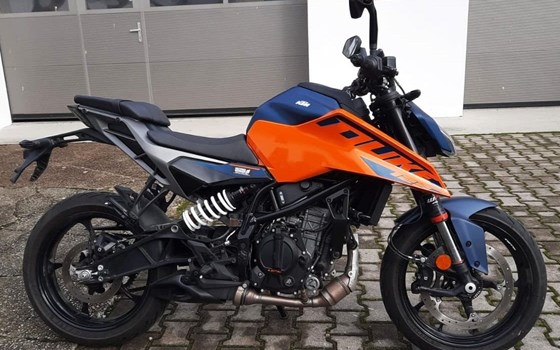 Gebrauchtmotorrad KTM 125 Duke - Bild 2