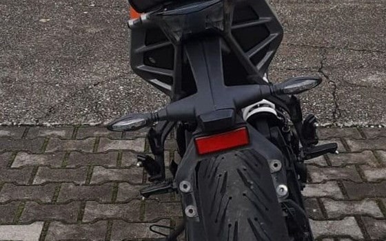Gebrauchtmotorrad KTM 125 Duke - Bild 8