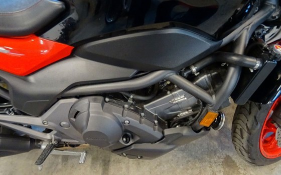 Gebrauchtmotorrad Honda NC750S DCT - Bild 4