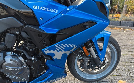 Gebrauchtmotorrad Suzuki GSX-8R - Bild 11