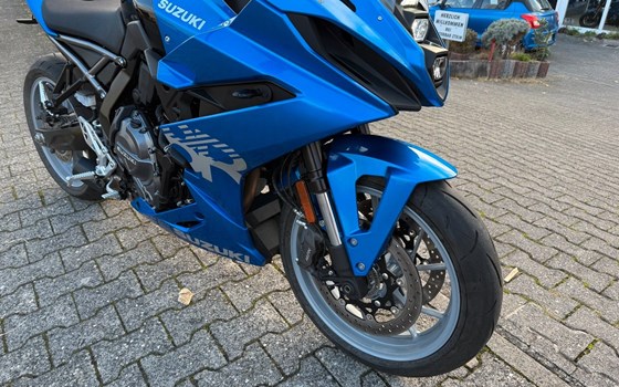 Gebrauchtmotorrad Suzuki GSX-8R - Bild 12
