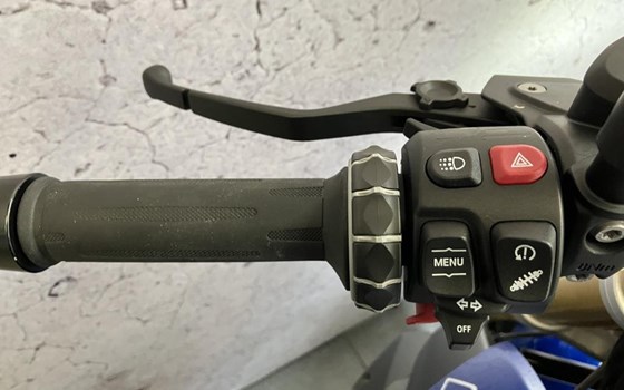 Gebrauchtmotorrad BMW R 1250 R - Bild 8