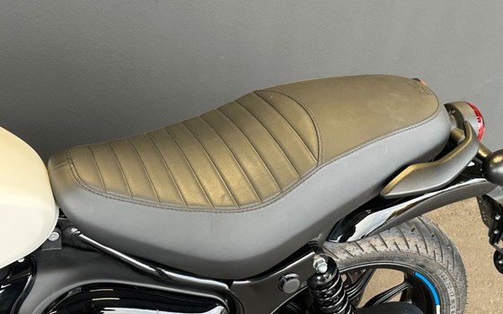 Gebrauchtmotorrad Royal Enfield HNTR 350 - Bild 18