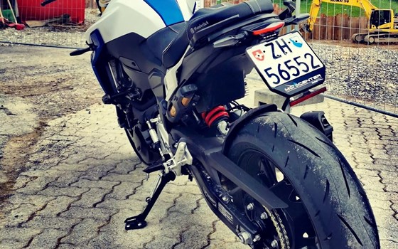 Motorrad Occasion BMW F 900 R - Bild 3