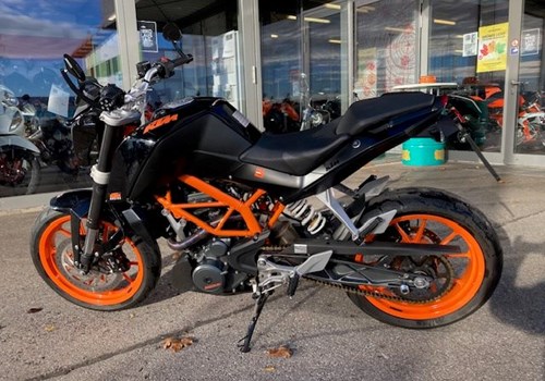 KTM 390 Duke