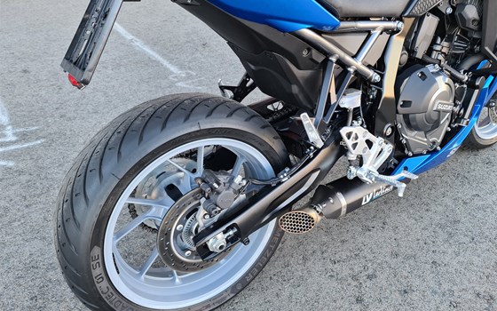 Gebrauchtmotorrad Suzuki GSX-8R - Bild 3