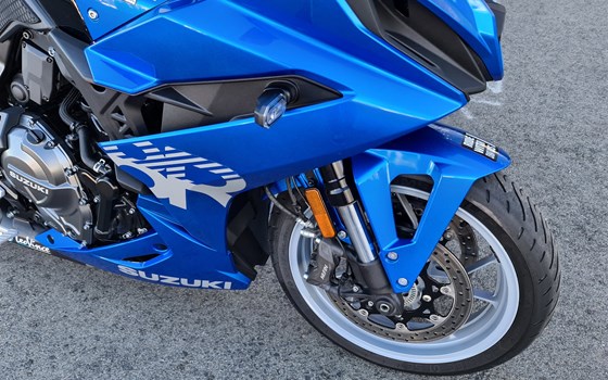 Gebrauchtmotorrad Suzuki GSX-8R - Bild 5