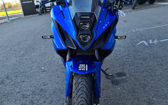 Gebrauchtmotorrad Suzuki GSX-8R - Bild 6