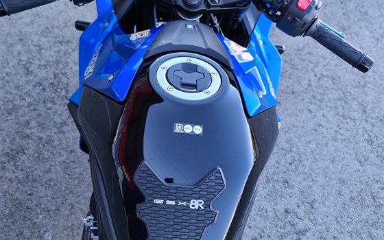 Gebrauchtmotorrad Suzuki GSX-8R - Bild 7
