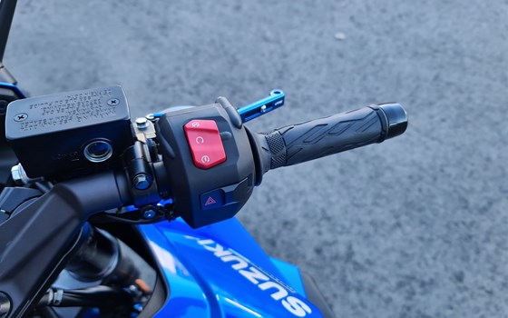 Gebrauchtmotorrad Suzuki GSX-8R - Bild 10