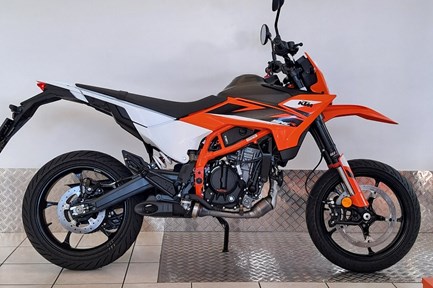 KTM 125 SMC R