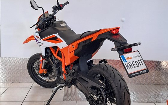 Gebrauchtmotorrad KTM 390 SMC R - Bild 6