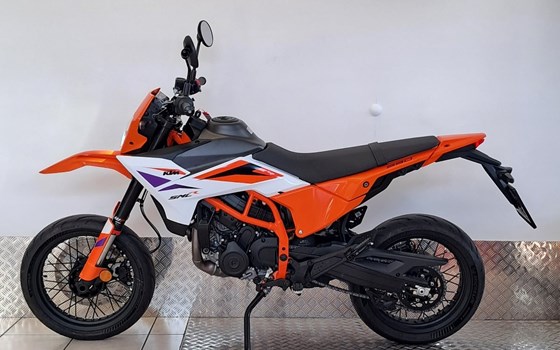 Gebrauchtmotorrad KTM 390 SMC R - Bild 5