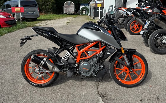 Gebrauchtmotorrad KTM 390 Duke - Bild 1