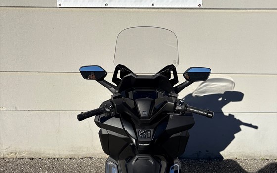 Gebrauchtmotorrad Honda Forza 125 - Bild 10