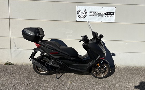 Gebrauchtmotorrad Honda Forza 125 - Bild 2