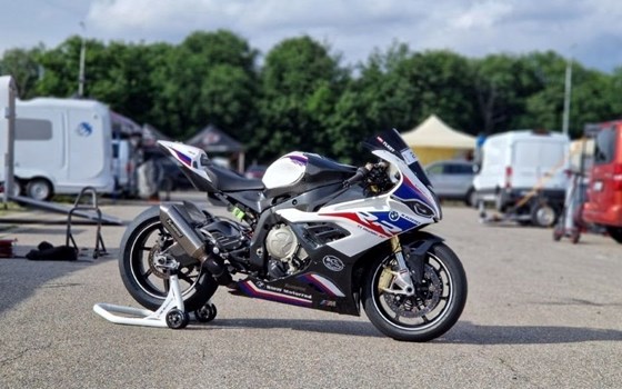 Gebrauchtmotorrad BMW S 1000 RR - Bild 9