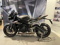 Triumph Street Triple RS