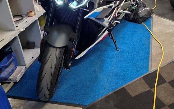 Gebrauchtmotorrad BMW M 1000 R - Bild 3