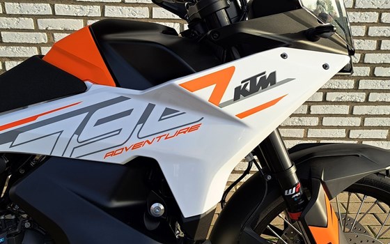 Gebrauchtmotorrad KTM 790 Adventure - Bild 2