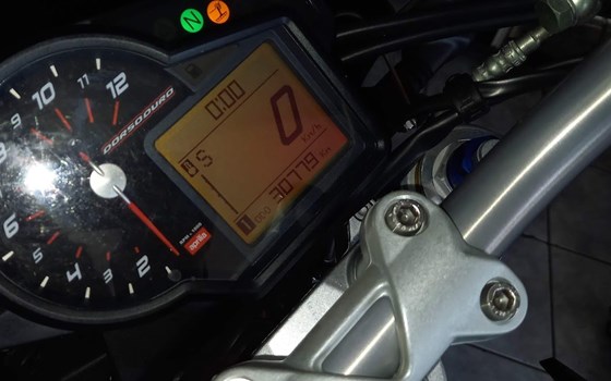 Gebrauchtmotorrad Aprilia Dorsoduro 750 - Bild 6