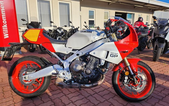 Gebrauchtmotorrad Yamaha XSR900 GP - Bild 1