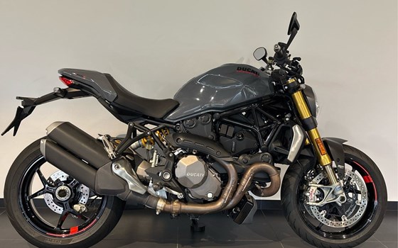 Gebrauchtmotorrad Ducati Monster 1200 S - Bild 1