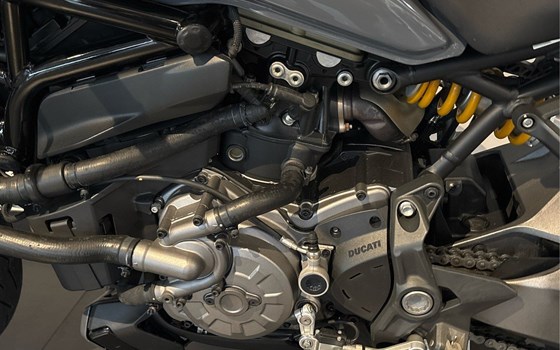 Gebrauchtmotorrad Ducati Monster 1200 S - Bild 12