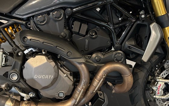 Gebrauchtmotorrad Ducati Monster 1200 S - Bild 6