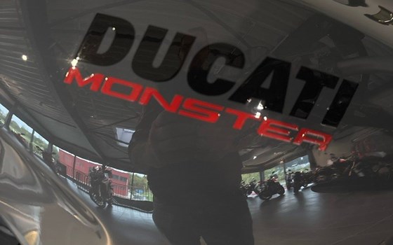 Gebrauchtmotorrad Ducati Monster 1200 S - Bild 7