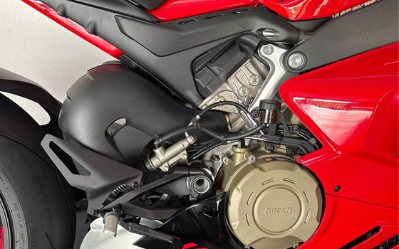 Gebrauchtmotorrad Ducati Panigale V4 S - Bild 7