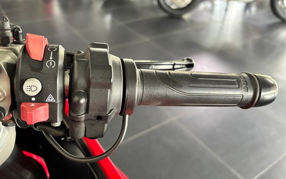 Gebrauchtmotorrad Ducati SuperSport 950 - Bild 11