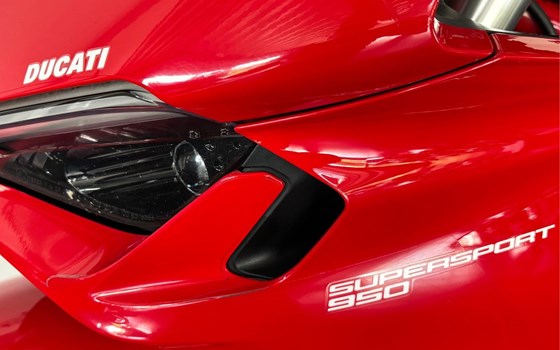 Gebrauchtmotorrad Ducati SuperSport 950 - Bild 8