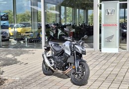 Neumotorrad Honda CB750 Hornet