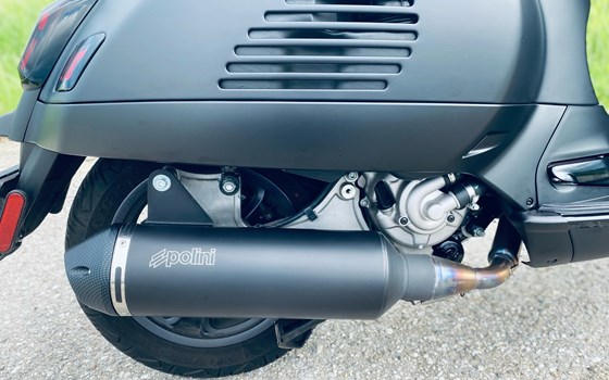 Gebrauchtmotorrad Vespa GTS 300 hpe Super Sport - Bild 5