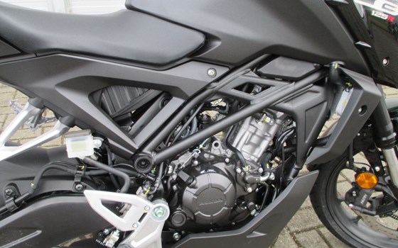 Neufahrzeug Honda CB125R - Bild 8