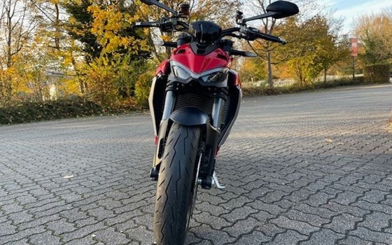 Gebrauchtmotorrad Ducati Streetfighter V2 - Bild 5