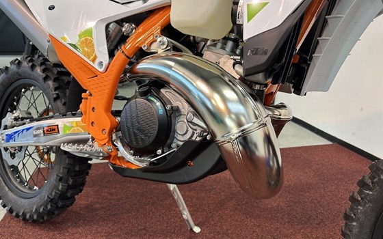 Neufahrzeug KTM 300 EXC SIX DAYS - Bild 10