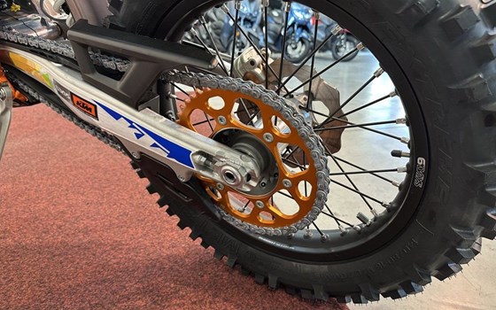 Neufahrzeug KTM 300 EXC SIX DAYS - Bild 13