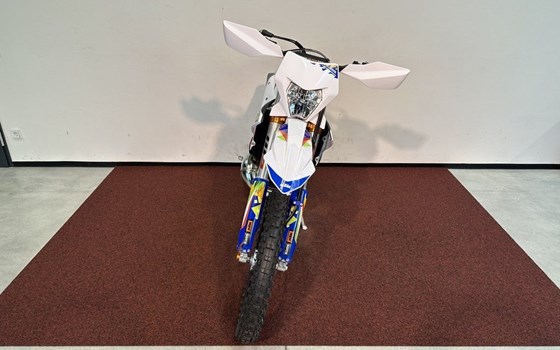 Neufahrzeug KTM 300 EXC SIX DAYS - Bild 3