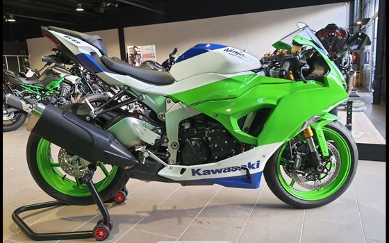 Gebrauchtmotorrad Kawasaki Ninja ZX-6R 40th Anniversary Edition - Bild 2