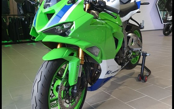 Gebrauchtmotorrad Kawasaki Ninja ZX-6R 40th Anniversary Edition - Bild 3