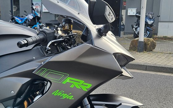 Gebrauchtmotorrad Kawasaki Ninja ZX-10R - Bild 2