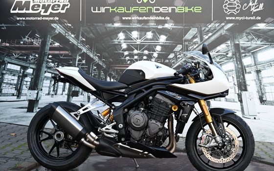 Gebrauchtmotorrad Triumph Speed Triple 1200 RR - Bild 1