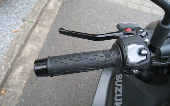 Gebrauchtmotorrad Suzuki GSX-8S - Bild 12