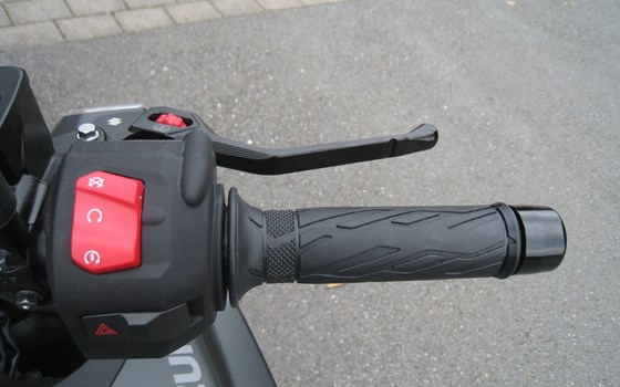 Gebrauchtmotorrad Suzuki GSX-8S - Bild 13